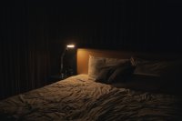 De slaapkamer als cocon is de trend die rust terugbrengt